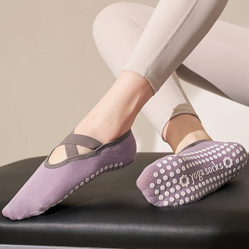 Olivenorma Hautfreundliche, weiche Stricksocken mit Rundumgriff, rutschfest, stoßdämpfend, vielseitig einsetzbar – Trainingssocken für Damen (Yoga)