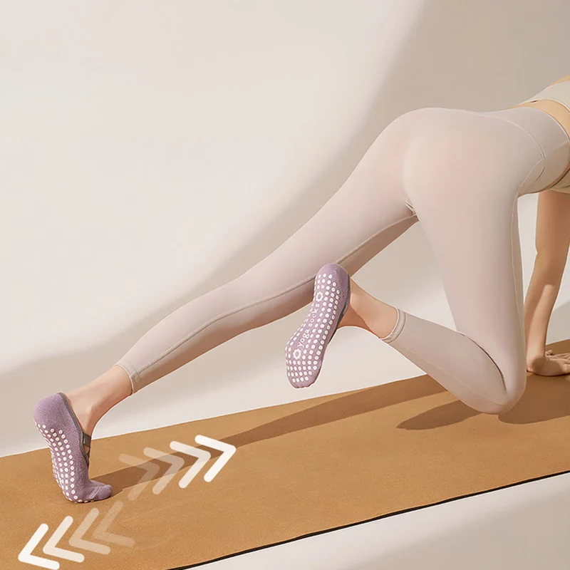 Olivenorma Hautfreundliche, weiche Stricksocken mit Rundumgriff, rutschfest, stoßdämpfend, vielseitig einsetzbar – Trainingssocken für Damen (Yoga)