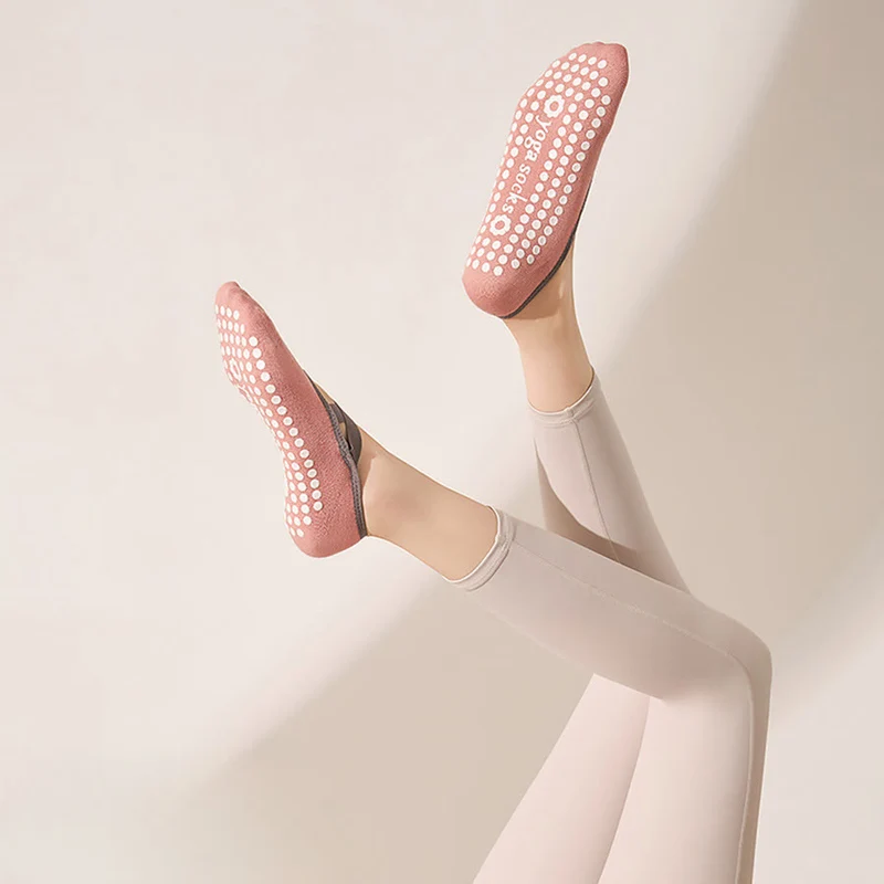 Olivenorma Hautfreundliche, weiche Stricksocken mit Rundumgriff, rutschfest, stoßdämpfend, vielseitig einsetzbar – Trainingssocken für Damen (Yoga)