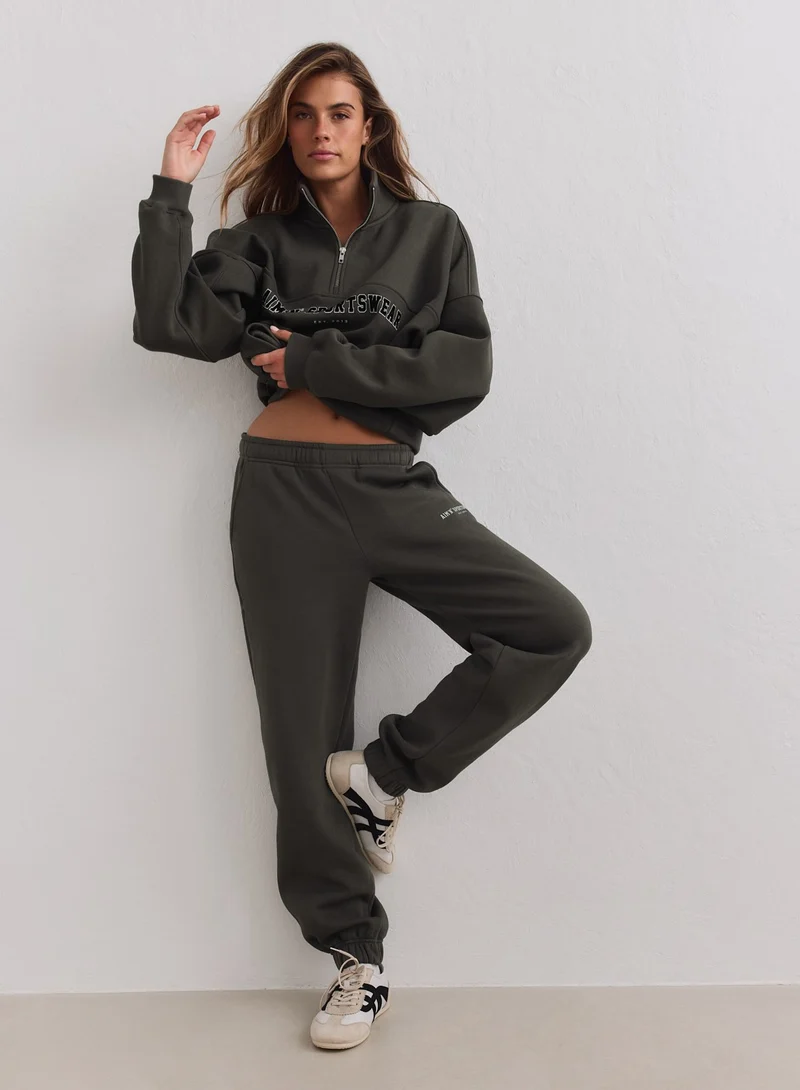 Dark Ivy Classic Sweatpants