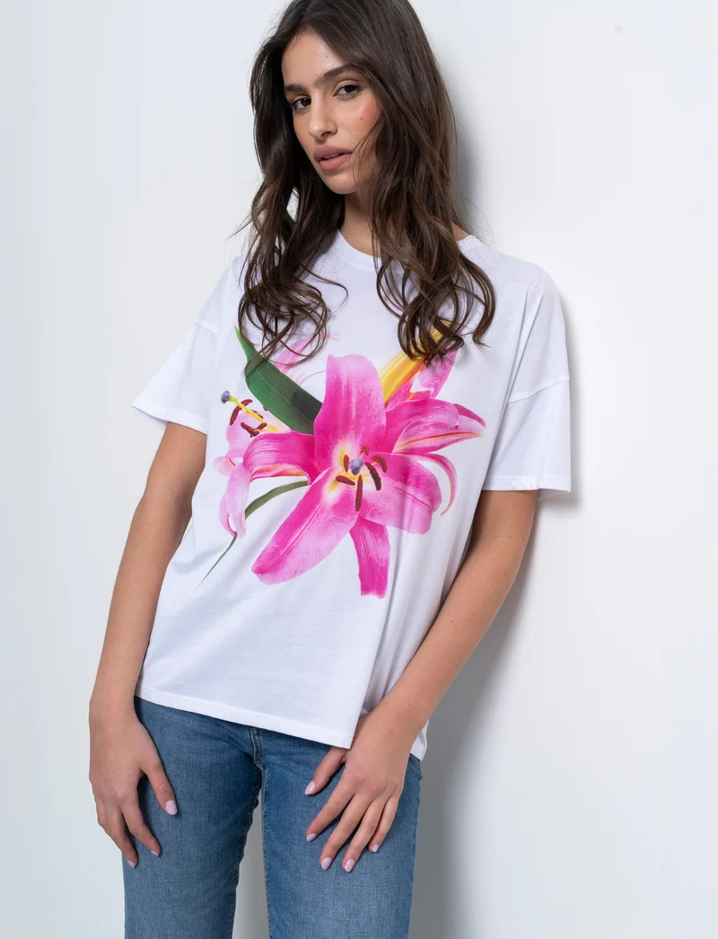T-shirt con stampa da donna - var 1