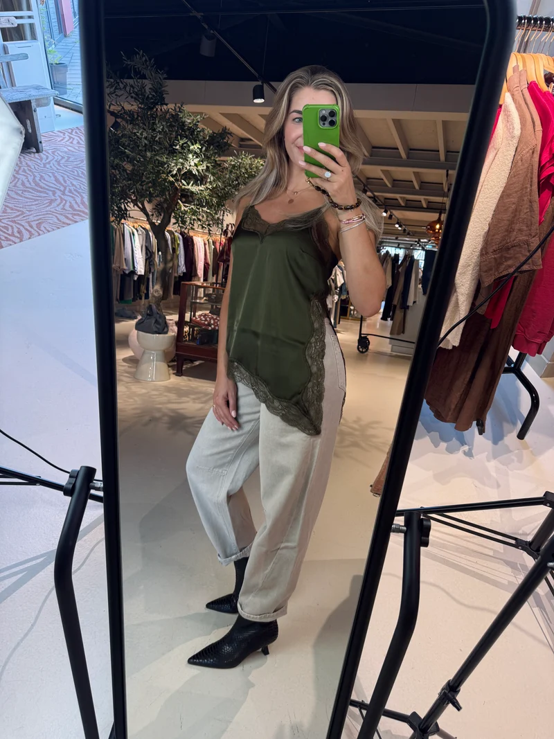 Brave Barrel Leg Jeans