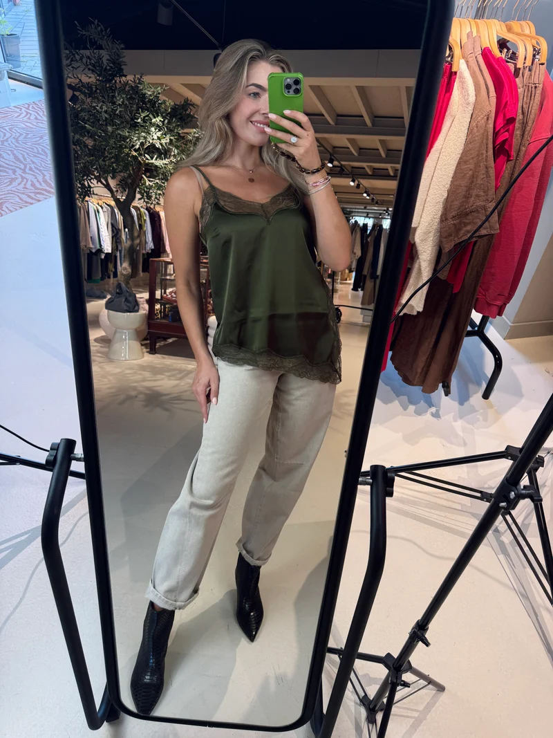 Brave Barrel Leg Jeans