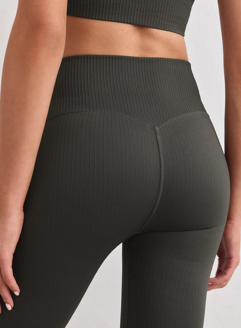Dark Ivy Ribbed Seamless Flare Petite Tights