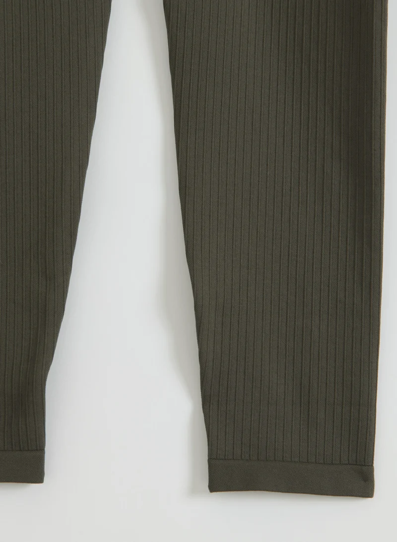 Dark Ivy Ribbed Seamless Petite Tights