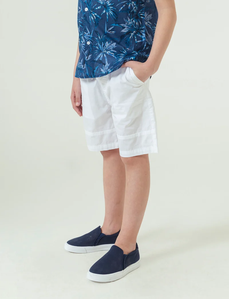 Bermuda in cotone con tagli da bambino - Bianco