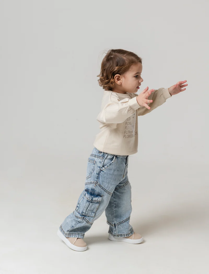 Jeans modello ampio con tasconi da neonata - Denim