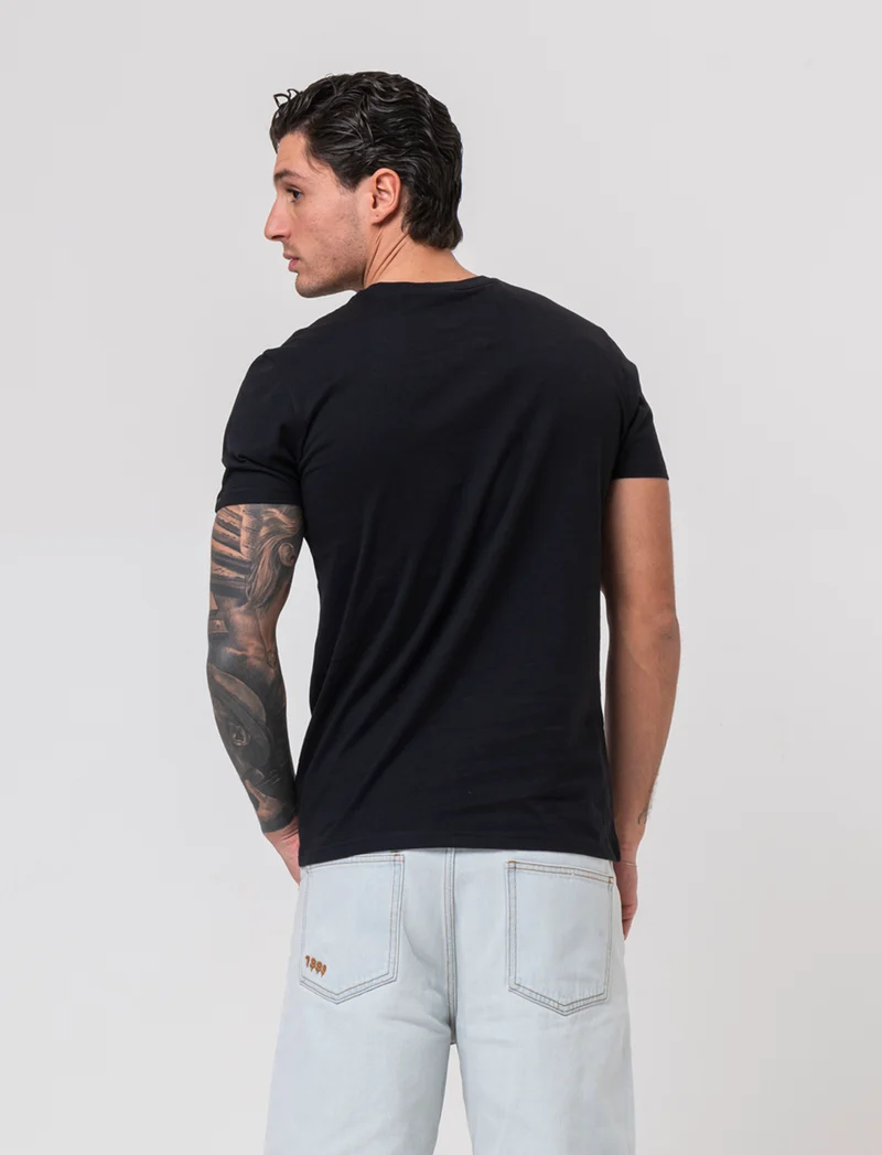 T-shirt stampa jujutsu kaisen da uomo - Nero