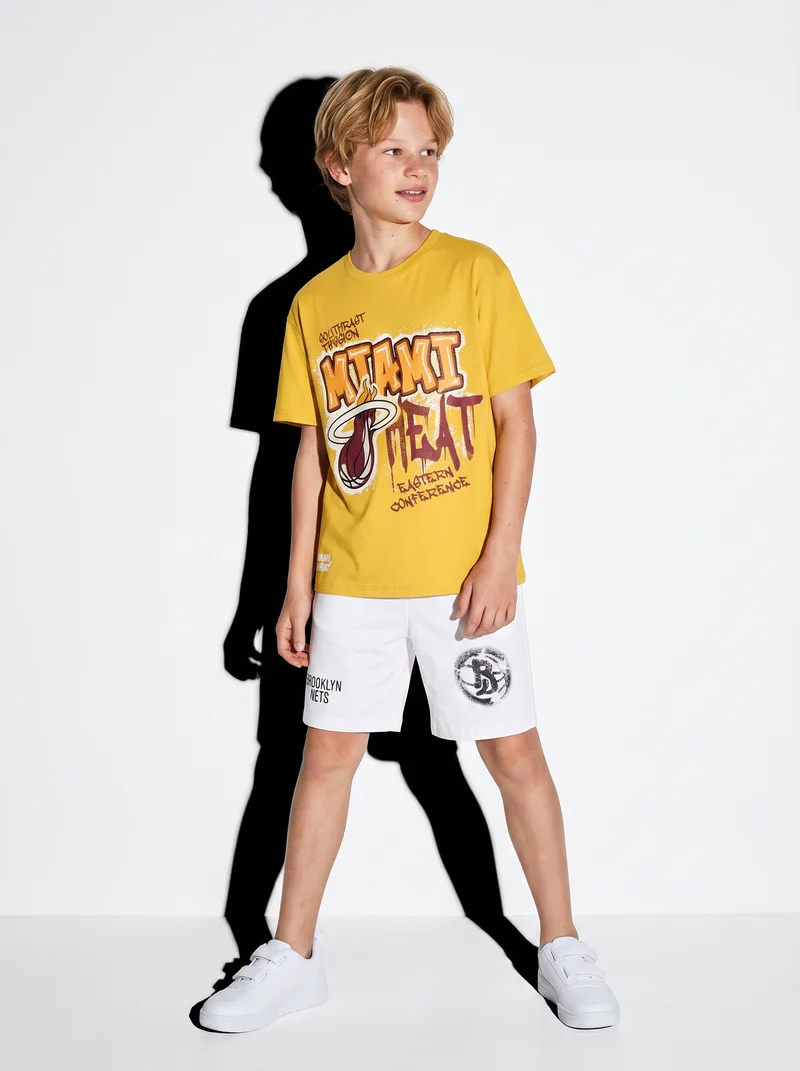 T-Shirt NBA in Cotone per Giovani Fan - Giallo