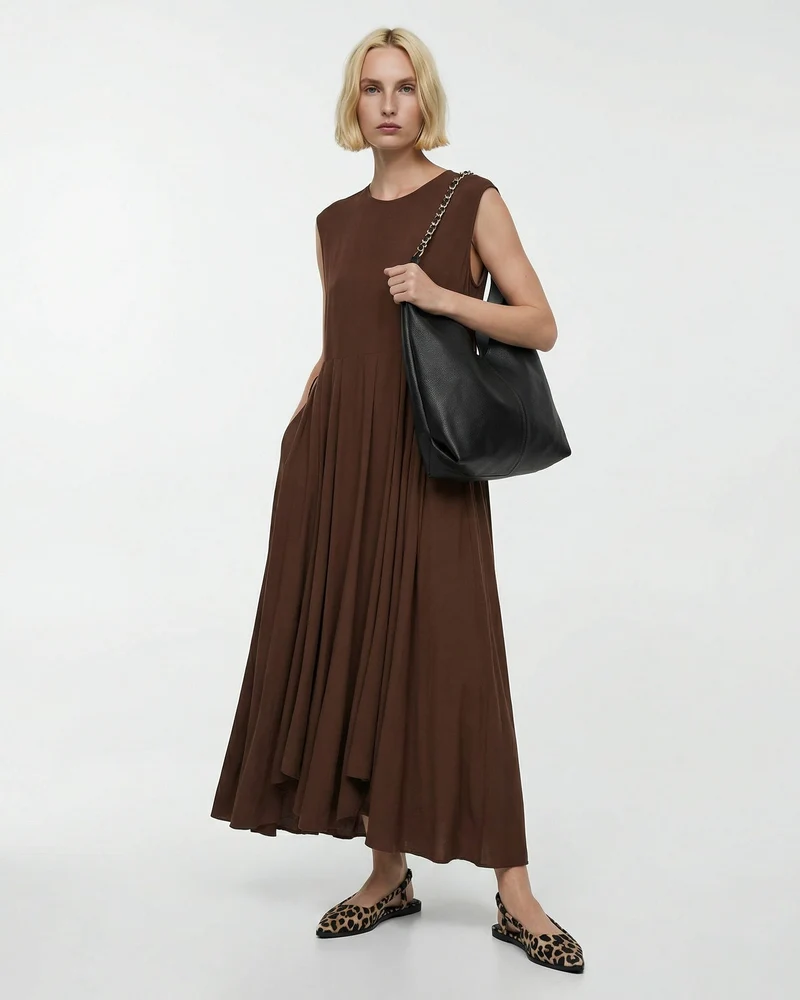 Vestito lungo con scollo rotondo e coulisse - Marrone cioccolato