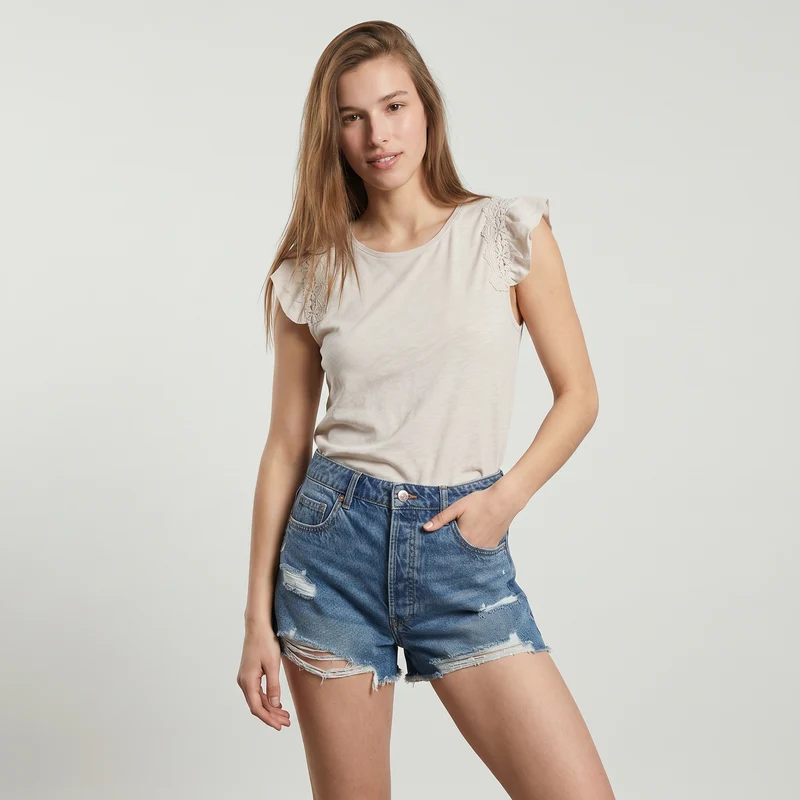 Maglia in pizzo con maniche ad aletta - Avorio