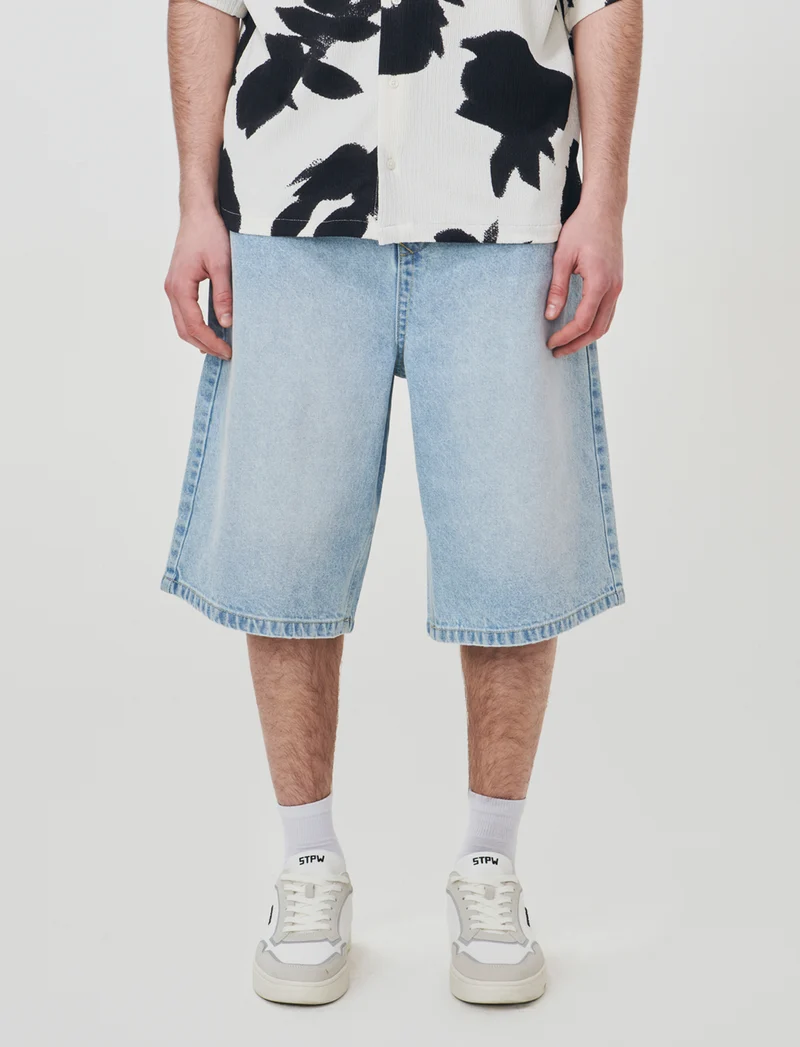 Bermuda Jeans Skater Fit in Denim Slavato - Denim