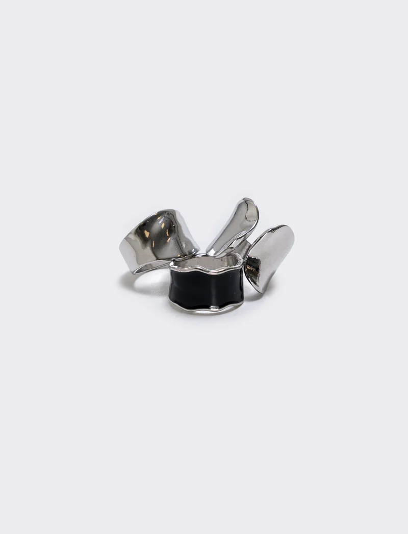 Anelli in metallo martellato - Nero