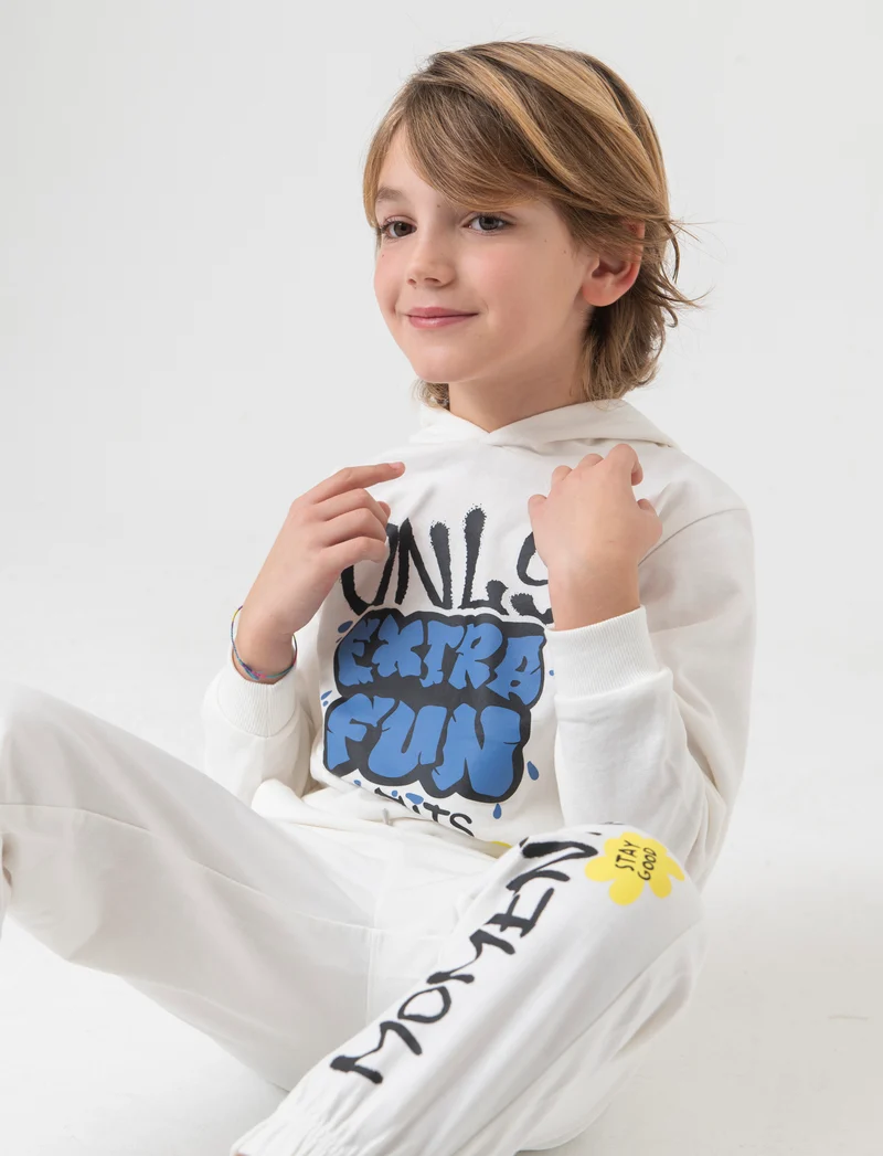 Felpa chiusa con cappuccio da bambino - Bianco latte