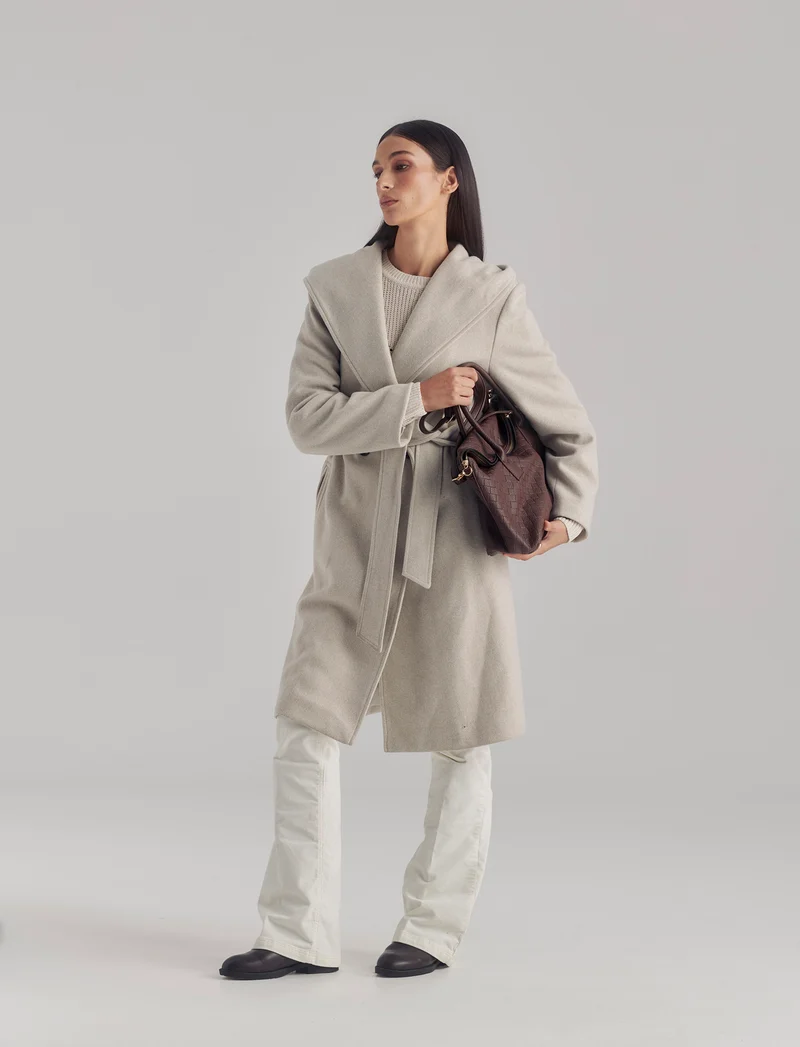 CAPPOTTO CON CAPPUCCIO E CINTA - Avorio