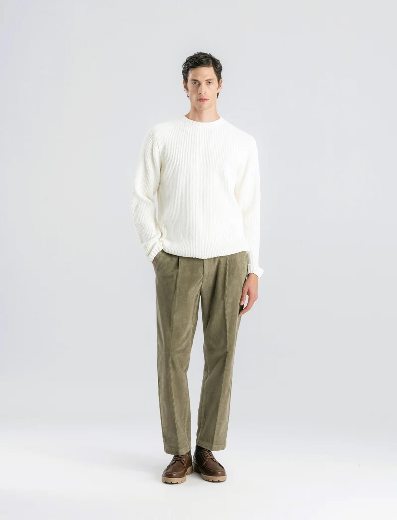 PANTALONI CHINO IN VELLUTO STRAIGHT FIT - Verde oliva