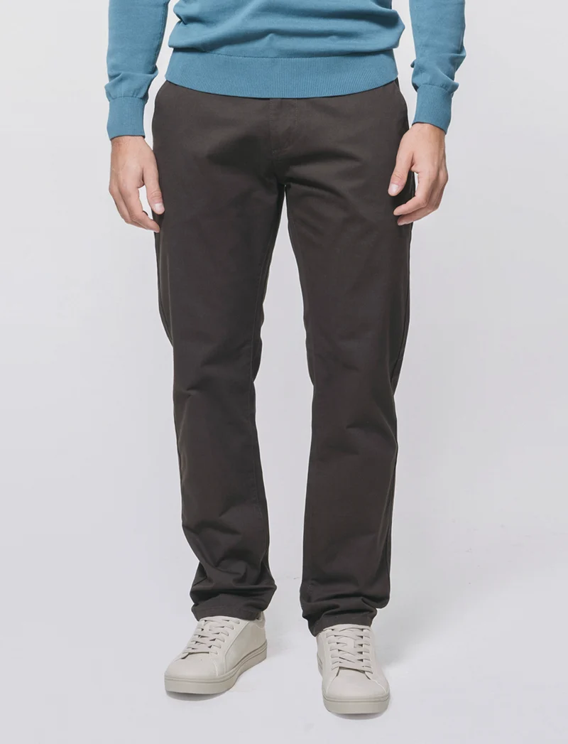 Pantaloni Chino Regular Fit in Cotone - Moro