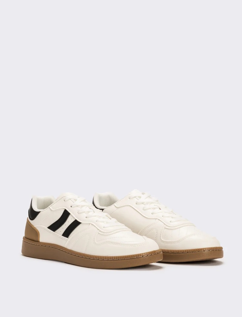 Sneakers con inserti neri da uomo - Bianco