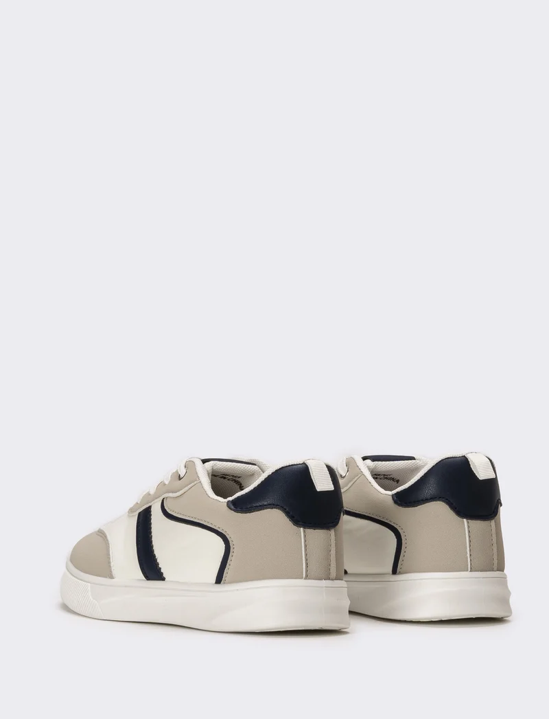 Sneakers da bambino con elementi combinati - Bianco
