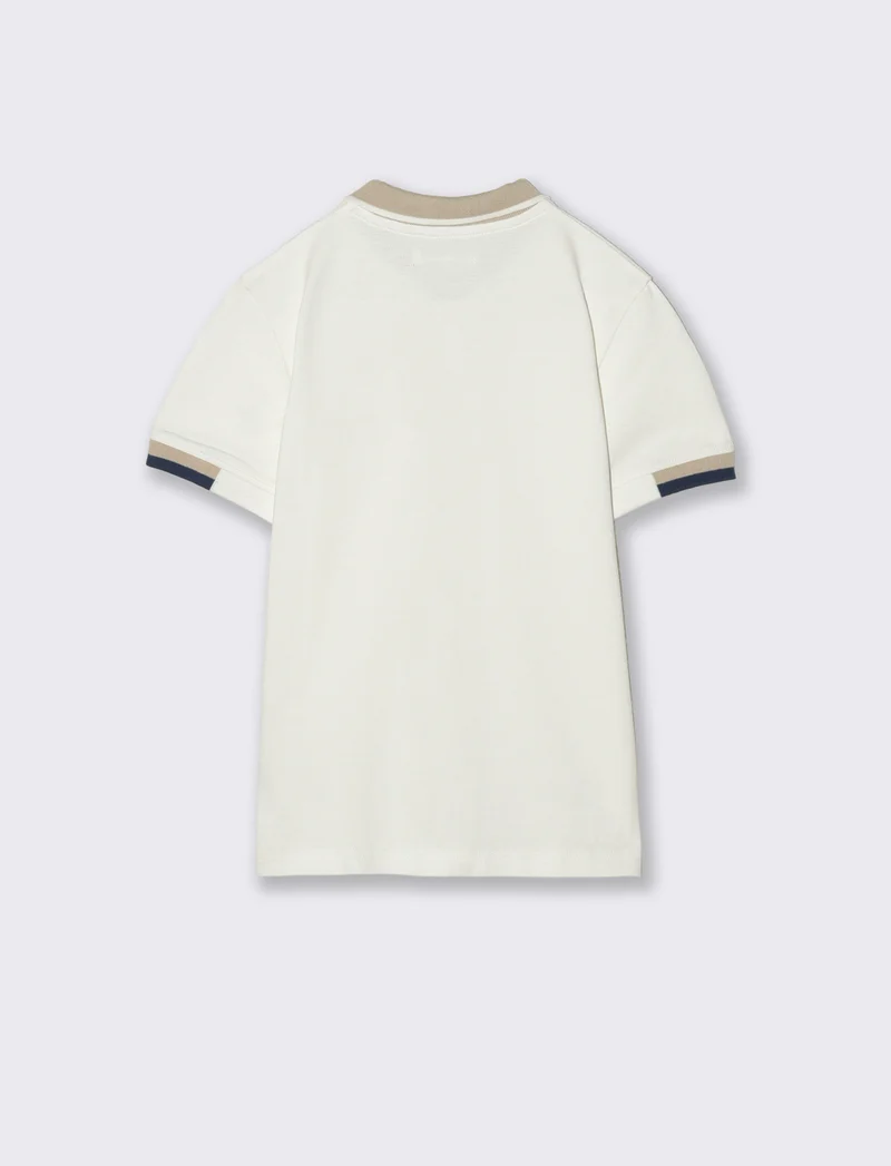 Polo in piquet con taschino elegante - Bianco latte