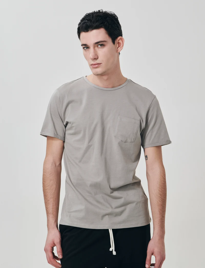 T-shirt basic con tasca e maniche corte - Grigio