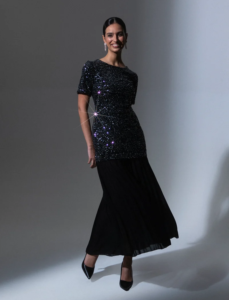 Vestito con maniche corte in paillettes e georgette plisset - Argento