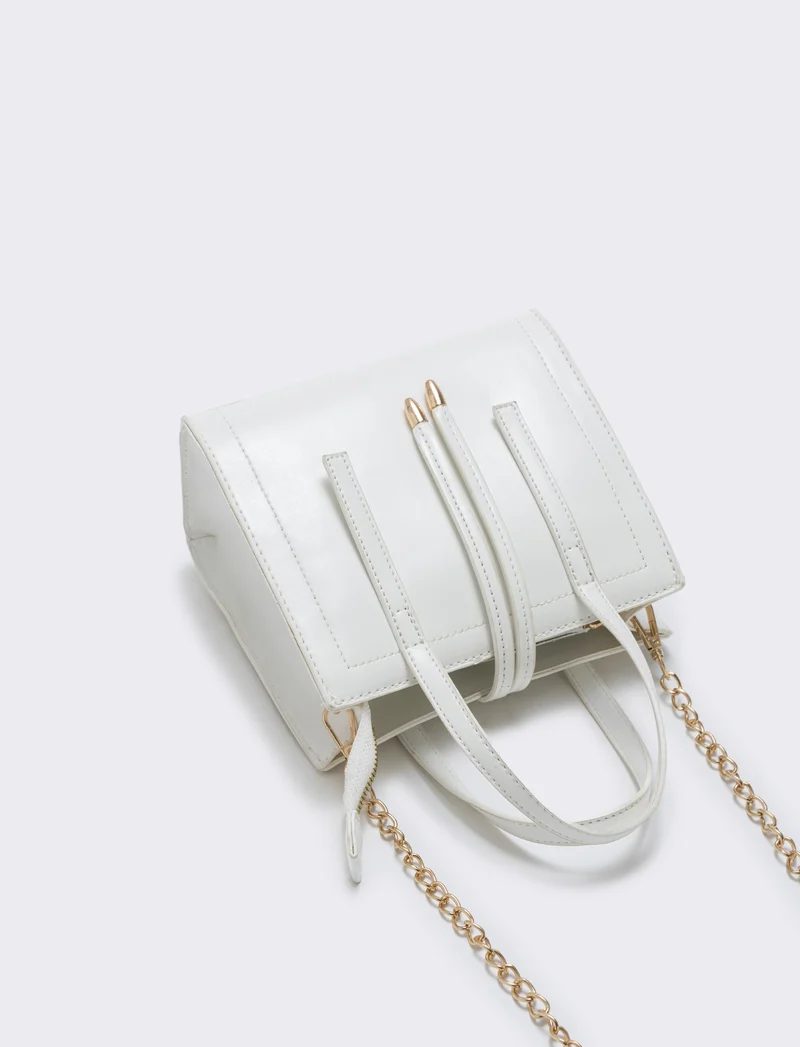Borsa semirigida a mano con laccetti - Bianco