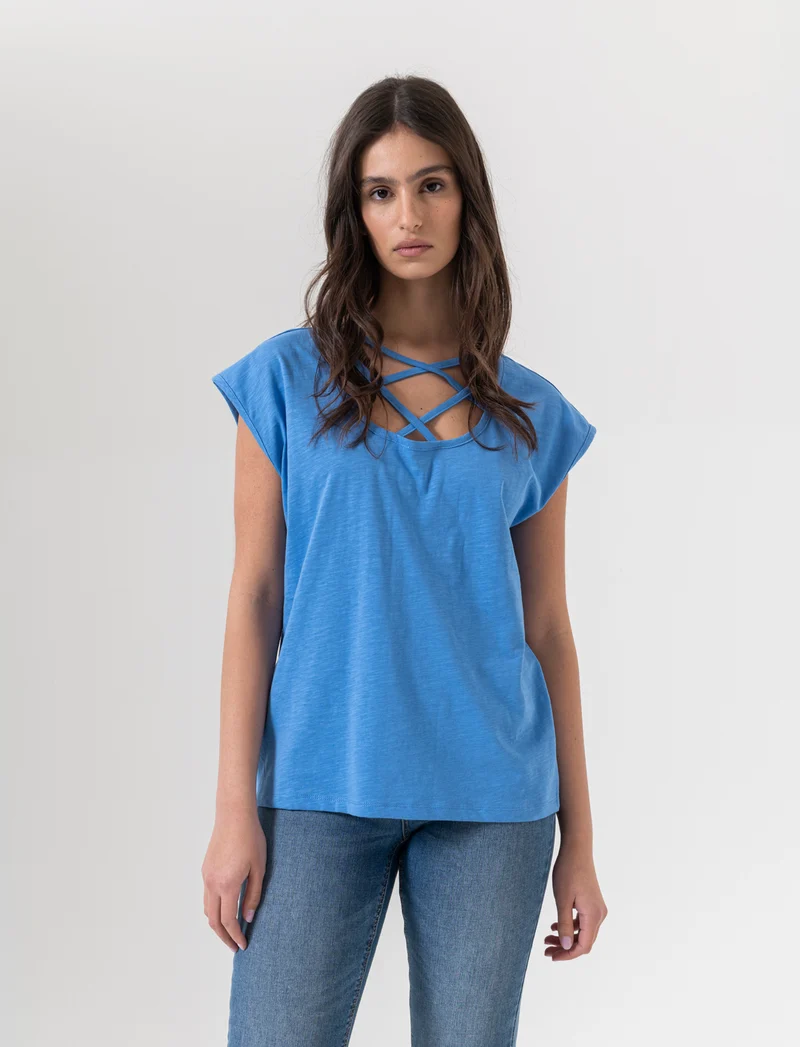 T-shirt con incrocio da donna - Bluette
