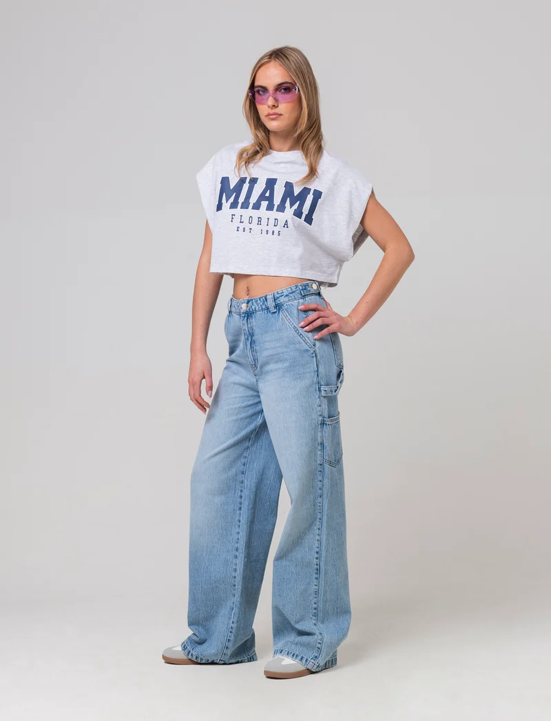 T-shirt crop con stampa da donna - var 2