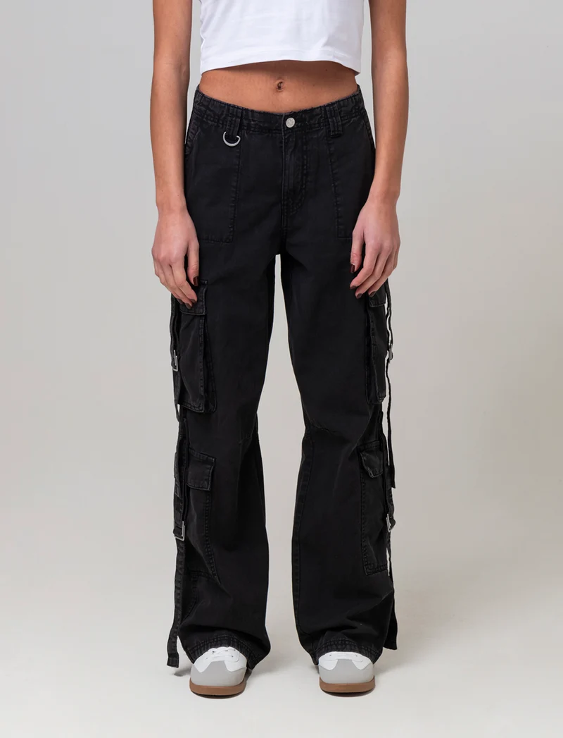 Pantaloni cargo con lacci da donna - Nero