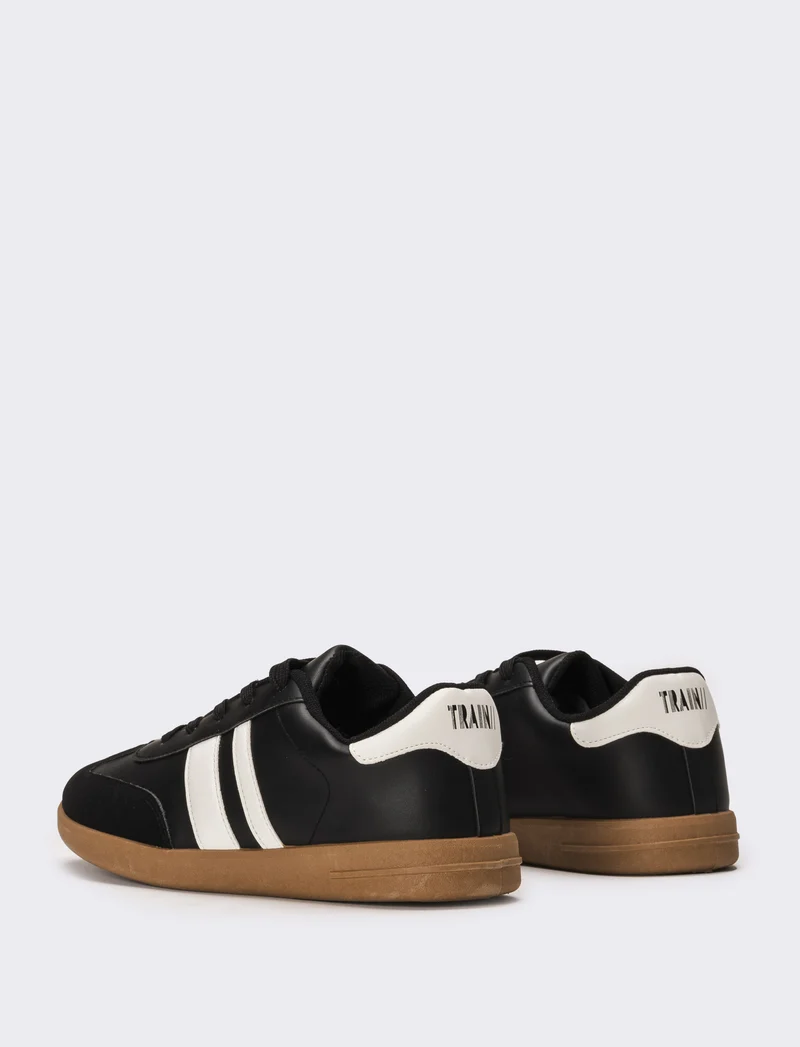 Sneakers da donna con inserti - Nero