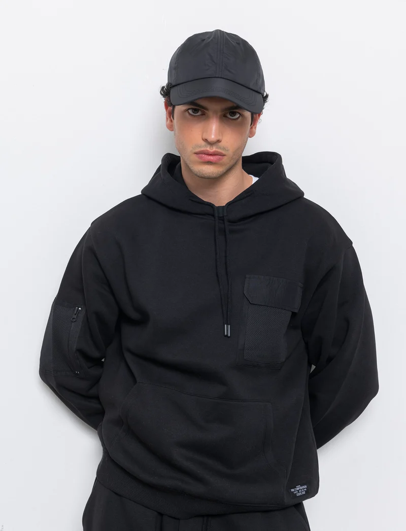 Felpa con stampe e cappuccio da uomo - Nero