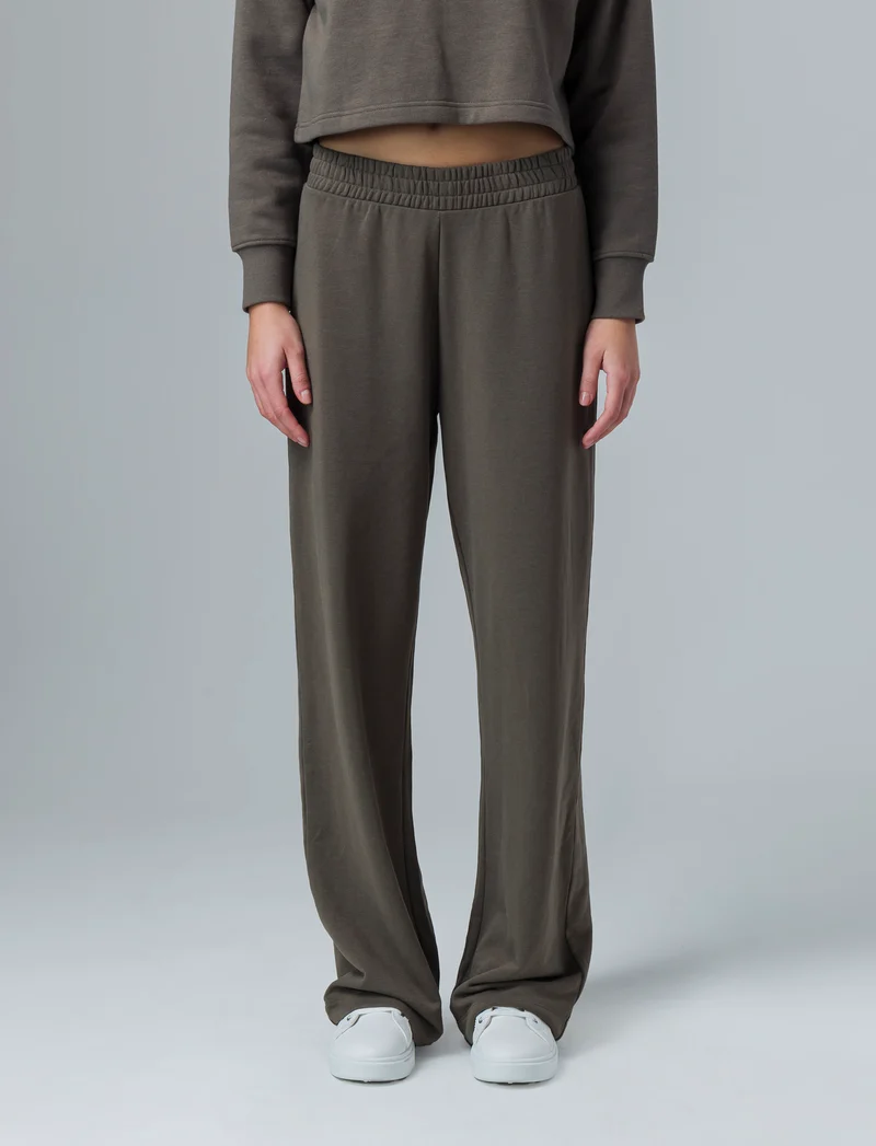Jogger basico flare da donna - Verde salvia