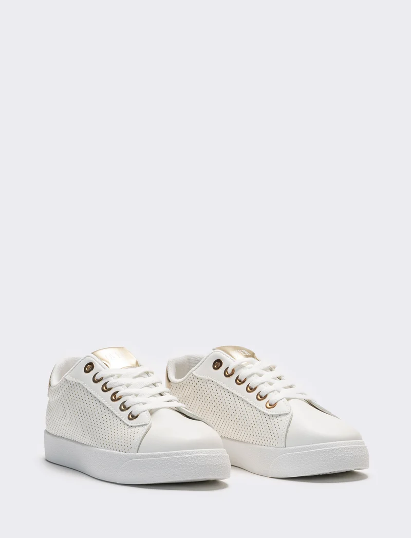 Sneakers da donna forata - Bianco