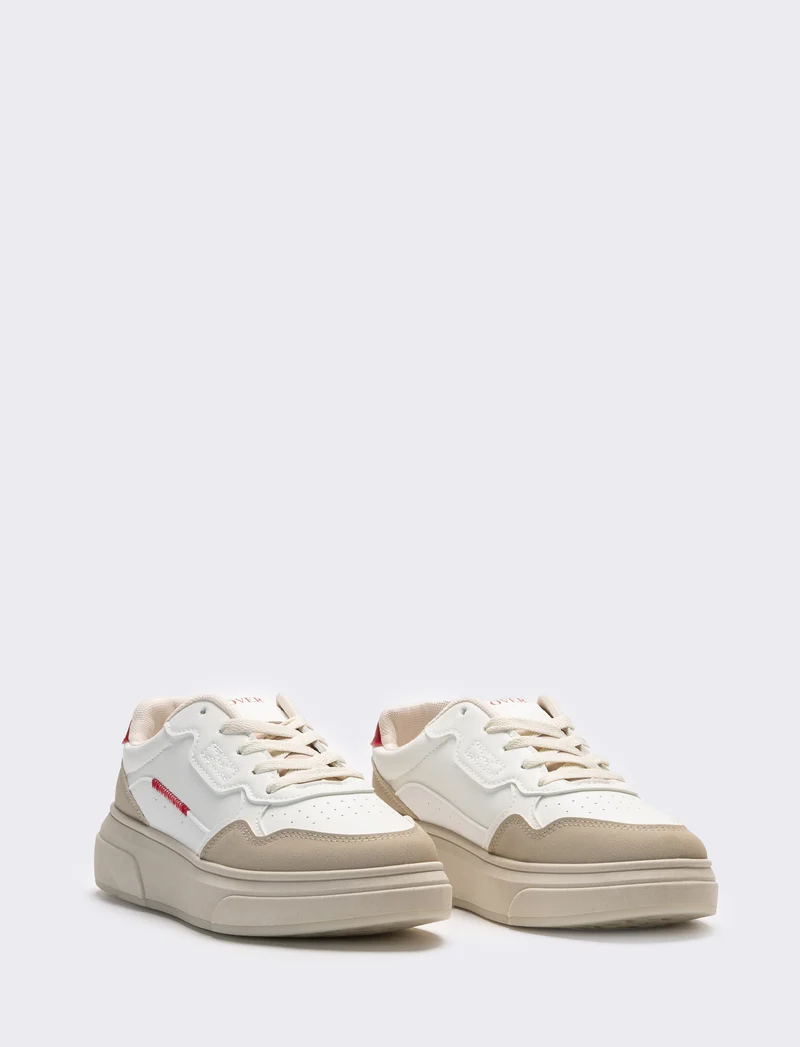 Sneakers da donna con alementi combinati - Bianco