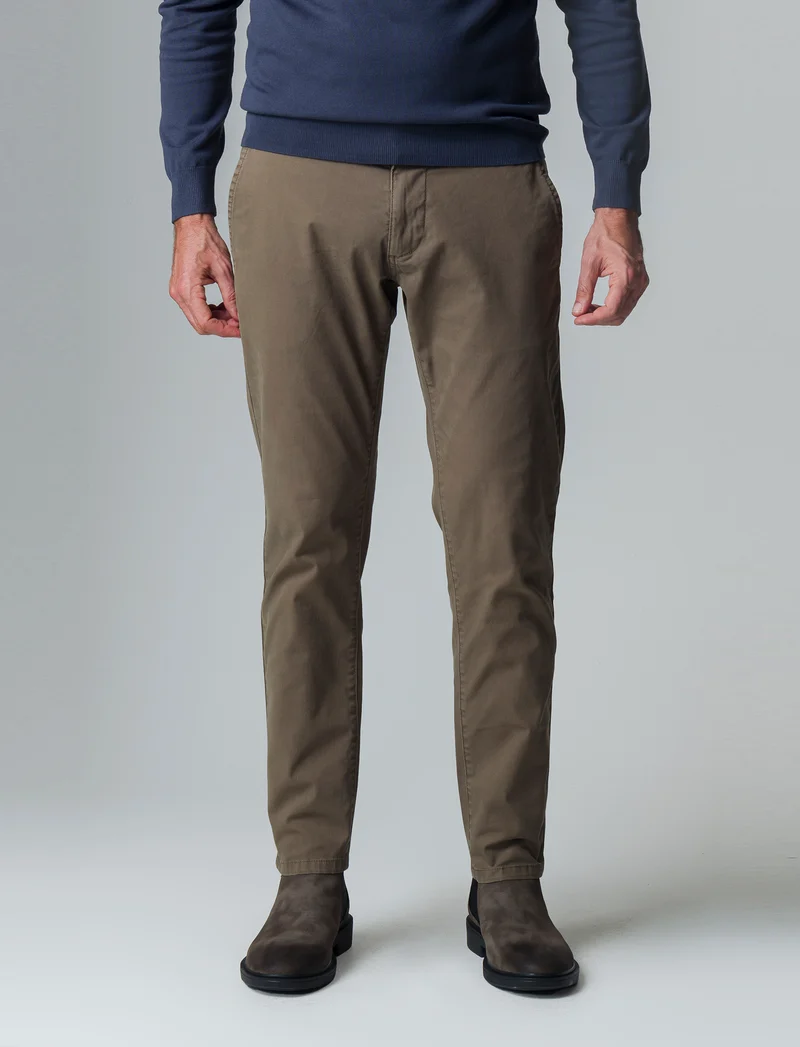Pantaloni chino slim fit da uomo - Grigio fango