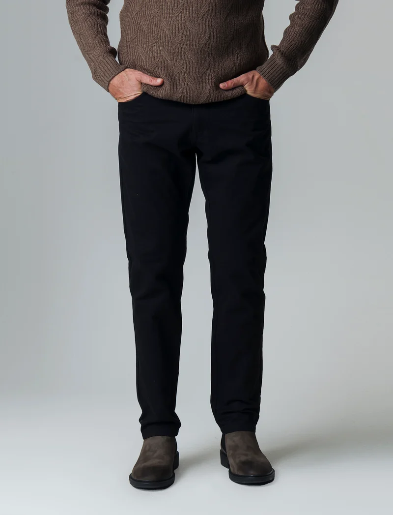 Pantaloni basic 5 tasche regular fit da uomo - Nero