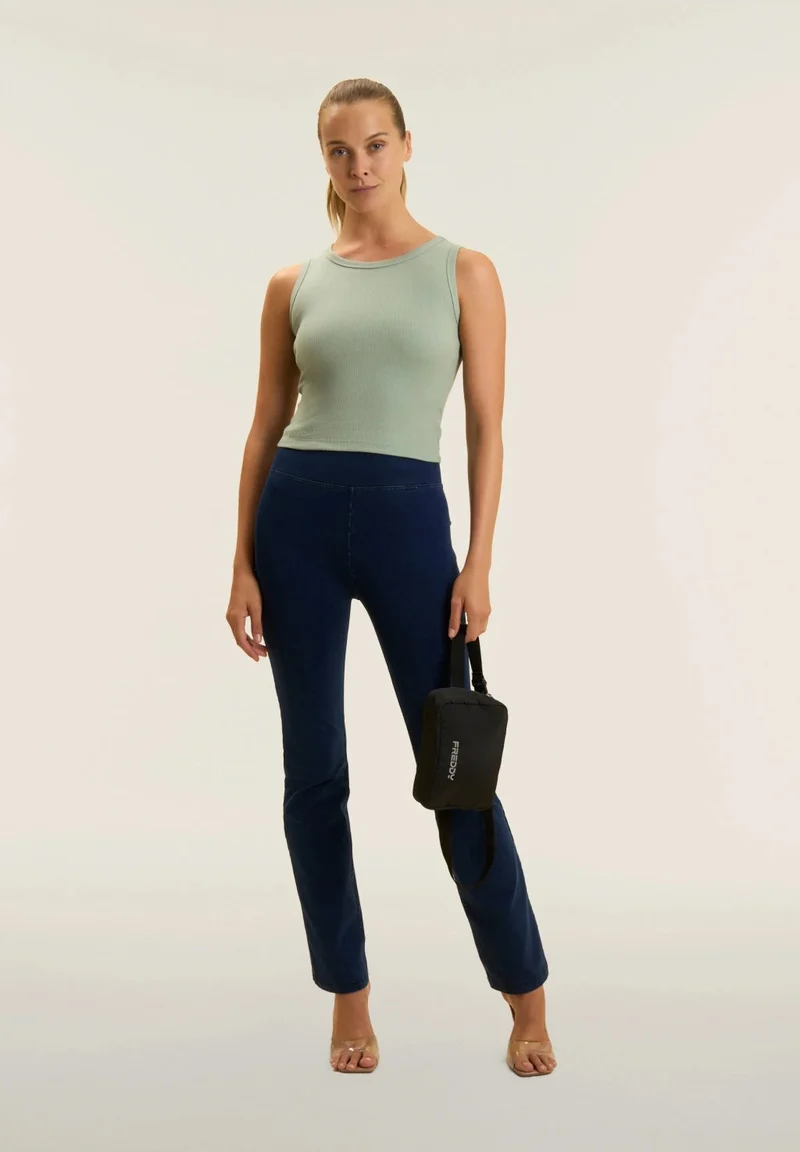 WR.UP Push-Up High Waist Bootcut Pant - Denim Dark Blue - Blue Seam