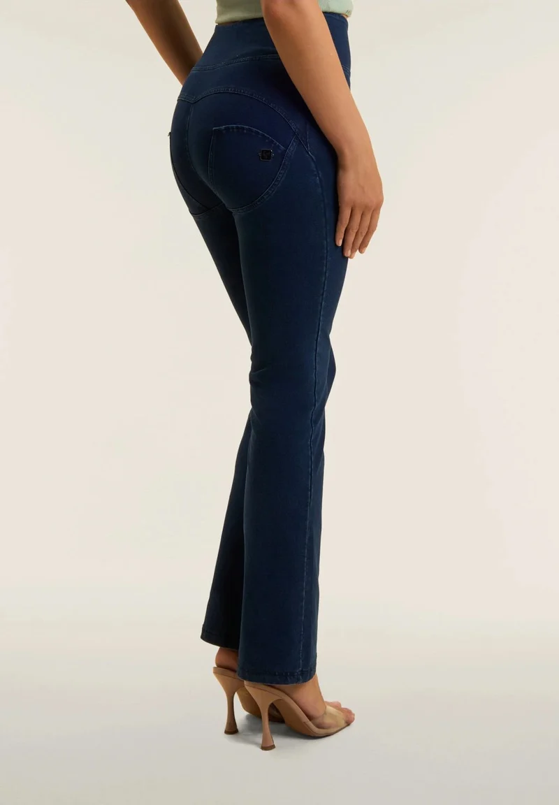 WR.UP Push-Up High Waist Bootcut Pant - Denim Dark Blue - Blue Seam