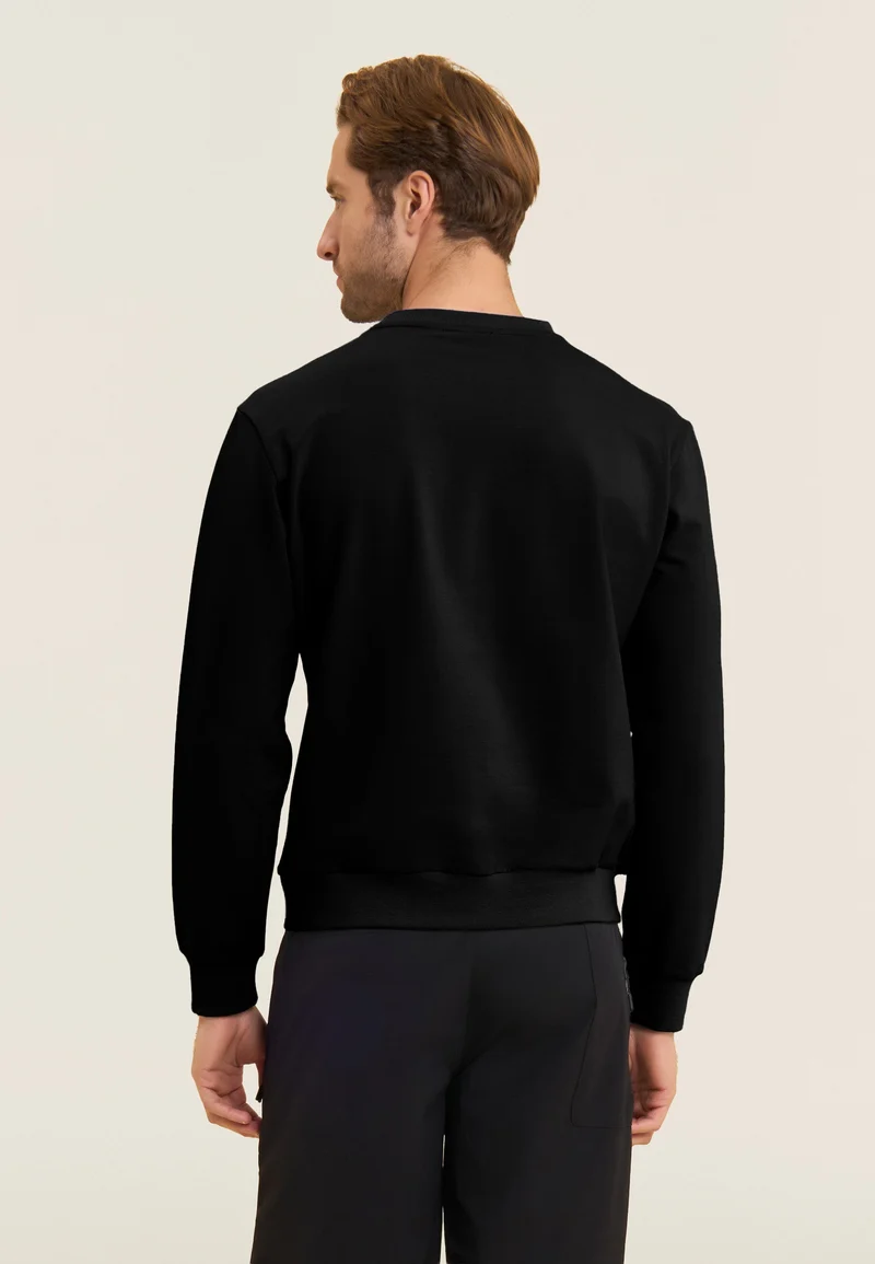 Crew neck sweatshirt in baby French terry with zip pocket - Black