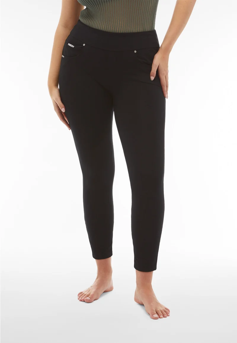 N.O.W. Yoga Mid Waist Skinny 7/8 Pants - Black