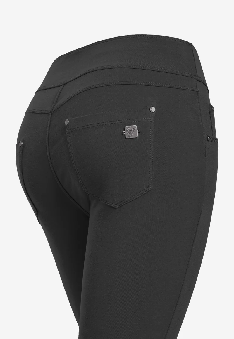 N.O.W. Yoga Mid Waist Skinny 7/8 Pants - Black