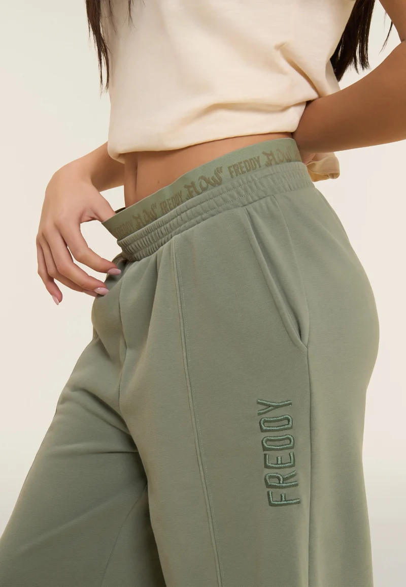 Oversize athletic trousers with 'FREDDY FLOW' graphics - Sea Spray Green