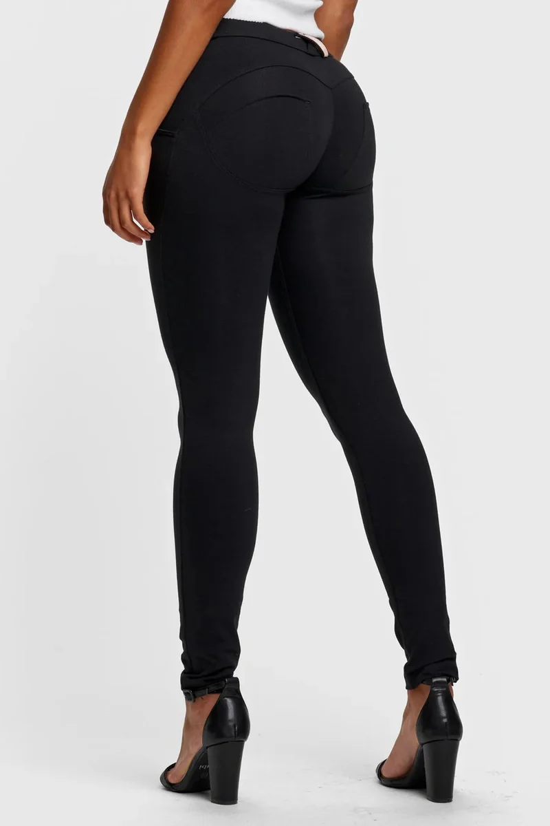 WR.UP Push-Up Regular Waist Skinny Pants - Black