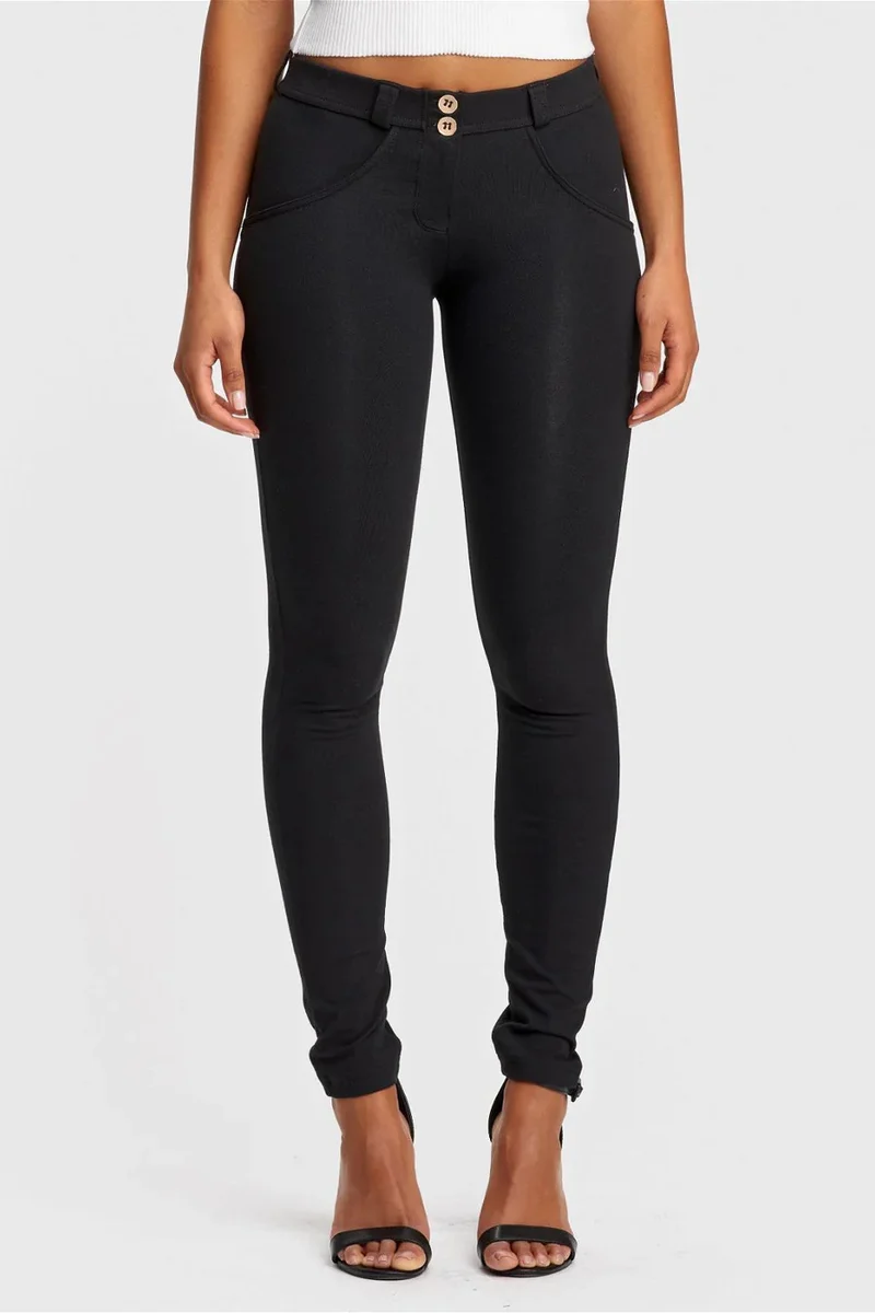 WR.UP Push-Up Regular Waist Skinny Pants - Black