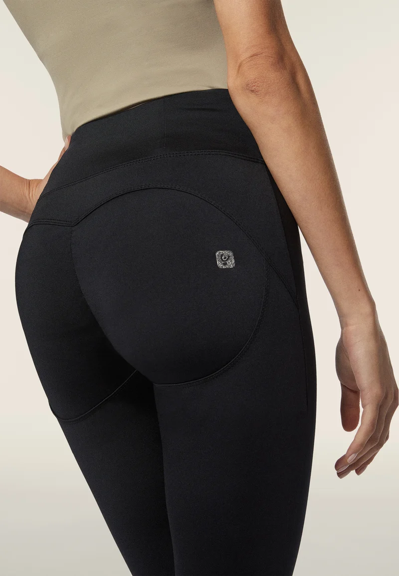 WR.UP Core Push-Up High Waist Skinny 7/8 Flex Tech Leggings - Black