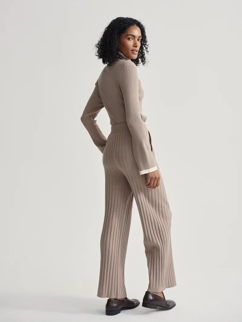 Stretch Lightweave Wide Leg Travel Pant