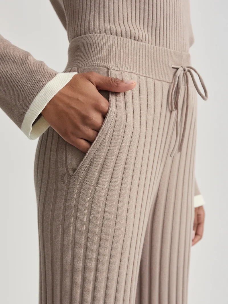 Stretch Lightweave Wide Leg Travel Pant