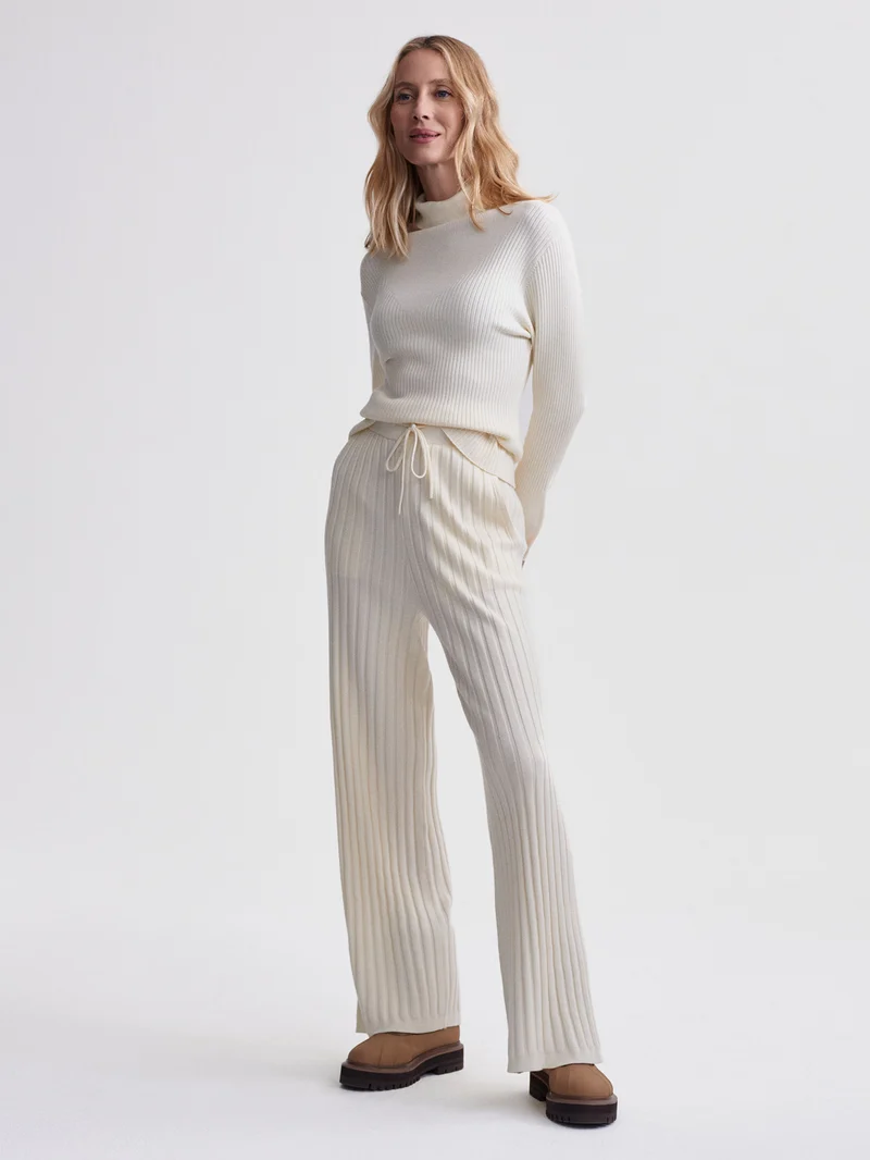 Stretch Lightweave Wide Leg Travel Pant