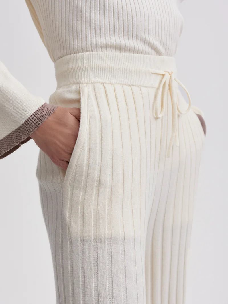 Stretch Lightweave Wide Leg Travel Pant